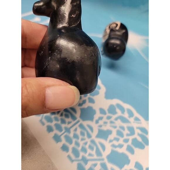 soap stone carvings - Picture 7 of 9